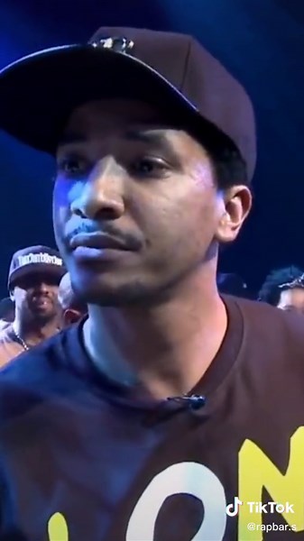 Hollow First Round 🔥❄️ #url #urltv #urlop #wildnout #smackurl #rap #rapbattles #raptok #battlerap #bars #raptokmoment #battle #raplines #rapper #fyp #xyzbca