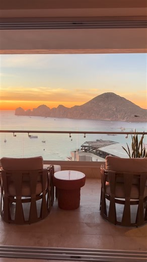 Luis Flores on Instagram: "Reviewing: popular resort in Mexico – Corazon Cabo📍 The resort features three pools, two hot tubs, a beach club, a rooftop, and a beachfront restaurant. Located just steps from Medano Beach, one of the few swimmable beaches in Cabo! You’ll also be only an 8-minute walk from the pier, where you can book whale-watching excursions, ATV tours, and sunset sails. Plus, the resort offers an all-inclusive package that covers all food and drinks. Would you stay here? 😁 #coraz