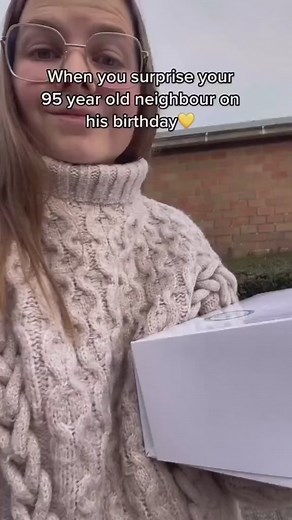 His reaction is just priceless. ❤️ 🎥: @upworthy #SomeGoodNews #SGN #WholesomeContent
