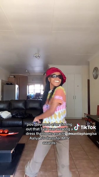 Beyoncé Discovers Aaliyah Dress Copycat | MTV Awards Drama Unfolds