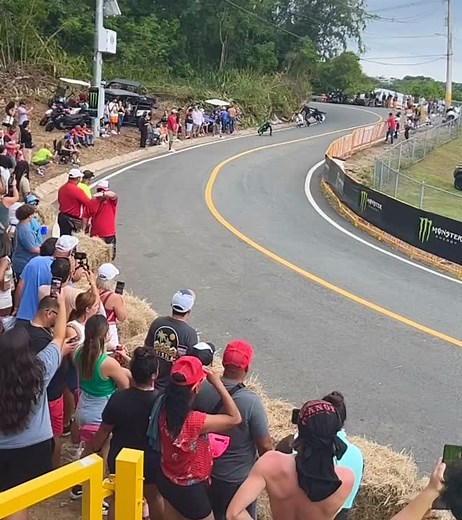PIRATE DOWNHILL IS COMING Quick little clip of crash corner from the final day of racing Luge, LDP, Slalom, Freeride, SlideJam, 12 & Under Downhill, Skatepark, Party In Town Square Nightly A Unique Experience Within The Skate Community February 6, 7 & 8 2026 #downhillskateboarding #skateboarding #piratedownhill #nobulldownhill | NoBull Downhill
