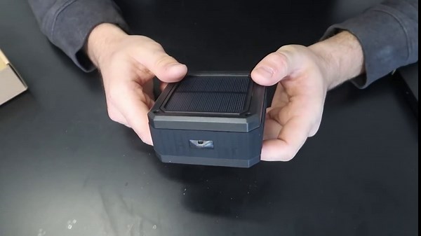 Solar Speaker Portable IPX6 Waterproof Bluetooth Speakers 15 Hours of Playtime Rich Stereo Bass Shockproof Dustproof for Home and Outdoor Wireless Speaker(1-Pack)