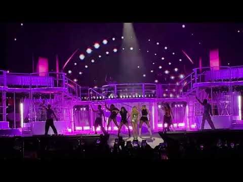 Sabrina Carpenter - Feather (Live Lollapalooza Argentina 2026)