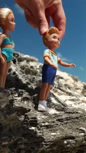 Steven y Chelsea admiran el mar