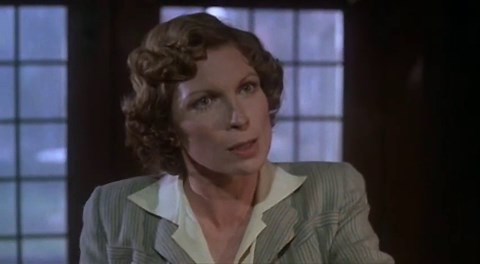 Mommie Dearest (1981)