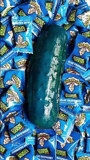 NEW FLAVOR DROP! 🥒 Warheads Blue Raspberry Pickle Challenge 🤯💙