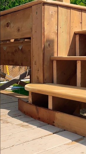 Soak wood in water overnight trick to bend it! #woodworking #backyard #deck #shortsfeed #shortvideo