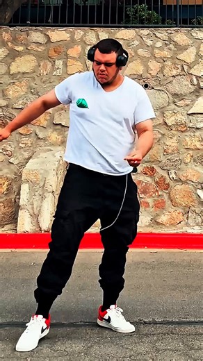 Alan O Adame on Instagram: "Let me show you some of my skills with the #spinningtop #Spintop #trompo #talent #art"