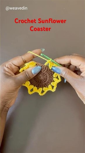 Crochet Sunflower Coaster Tutorial #crochet #crochetforbeginners #crochetpatterns