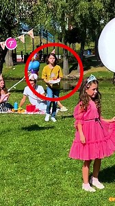 94K views · 145 reactions | Mother pushes daughter for perfect photo; boy offers comfort. Reflection on parental expectations. | Fabiosa Fitness | Facebook