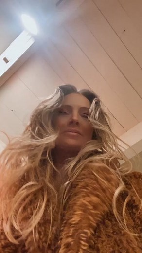 Jennifer Faucet (@jennifer_faucet)’s videos with Nuthin’ but a G Thang - Dr. Dre