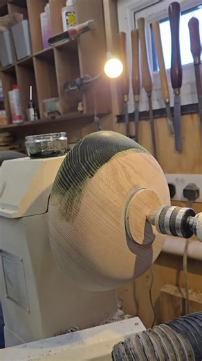 Mastering Intrinsic Colors in Woodturning