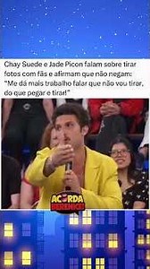 Chay Suede e Jade Picon falam sobre tirar fotos com fãs e afirmam que não negam.