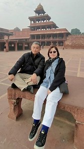 トラピックス　魅惑のインド６日間（8）アグラ郊外のファテープルシークリーで映画「落下の王国」で爆破されたディワーネ・カースの無事を確認する。 (アグラ) - 旅行のクチコミサイト フォートラベル