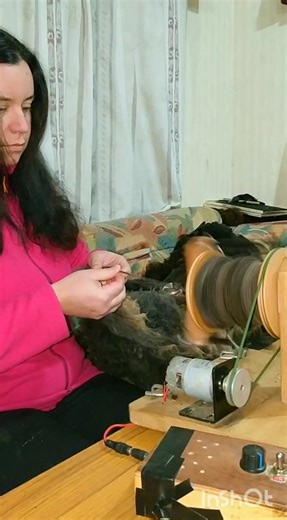 7.1K views · 444 reactions | Spinning wool yarn from raw sheep fleeces Best fibers for knitting and crochet are produced by sheep, goats, alpacas, rabbits and other fluffy animals #wool #yarn #knitting #crochet #hobby #art #craft #diy #hobby #animals #decor #creative #selfsufficiency #homestead #farm #farming | Welsh cottage by Zina | Facebook
