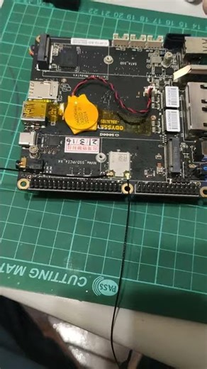 [硬派實測] Seeed Studio 邊緣運算開發板散熱/效能回顧 (X86款已絕版，新一代 NVIDIA AI 算力盒登場) 🚀🤖