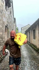 540K views · 10K reactions | Chinese-style brought some bacon to see my sister in law in Jiangnan | Satia Cooking Tv | Facebook