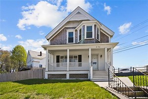 640 S Main St, Woonsocket, RI 02895 - MLS 1337033 - Coldwell Banker