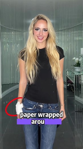 No wonder Natalie had toilet paper wrapped around her wris #celebrity #popculturenews #viralvideo #nataliereynolds #brookemonk #usa #fyp #foryou#Shakira