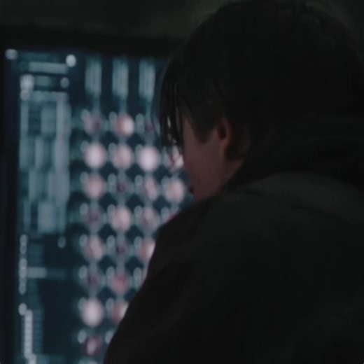 Mickey 17 put me back into my 2022 The Batman mindset.. #thebatman2022 #thebatman #theriddler #robertpattinson #pauldano #thebatmanedit #theriddleredit #robertpattinsonedit #pauldanoedit #gifedit #edit #aesthetic #batman #mychemicalromance #riddlebat #fy