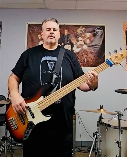 22 reactions | Rob Cook shows us how to rock octaves on Bass guitar . Want to learn from one of Medicine Hat's best? Book your free meet and greet with Rob - but hurry, spaces are limited!  403-458-0200 #progressionsmusic #MusicLessons #medicinehat #bassguitar #guitarteacher #drumteacher | Progressions Music | Facebook