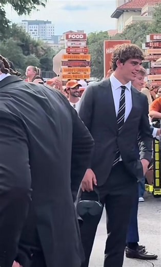 Arch Manning: The Rising Star of Texas Football