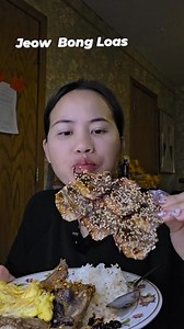 Maiv Nyiaj Make Jeow Bong Laos..😁😁🌶🌶🌿 Now Papaya Sauce Sold out Tshuav Mango Sauce Tshuav Powder Mango Tshuav Kua Txob Jeow Bong....8/9/2025 | Maiv Nyiaj