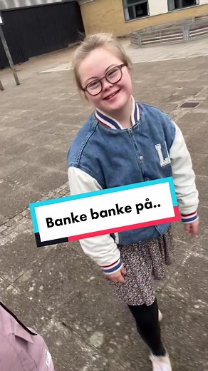 Sjove 'banke banke på' vittigheder til sjov