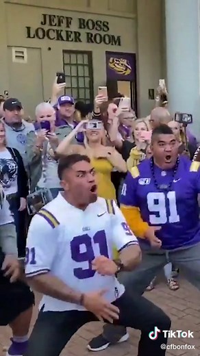 Breiden Fehoko Family Haka at LSU