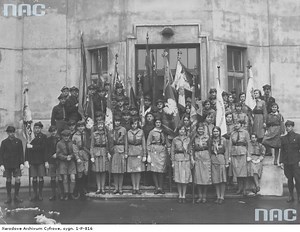 Jedna z najstarszych szkół w Warszawie. Uczyła się w niej Maria Skłodowska-Curie