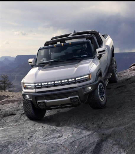 Old video: I finally got the change to Test drive a Hummer Ev. This sucker is very large and OMG nice. If I was to get a none Tesla, this would be it. I didn’t get the chance to film me driving it as I was alone in its the salesman. #hummer #hummerev #ev #tesla @3D Laser Crafts @~Lisa Seawood~