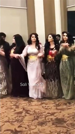 Best Kurdish Dance Music 🤪🤓#دبكة#dabkedance#middleeasterndance#shorts#ytreels @Sarajaan97 #viral
