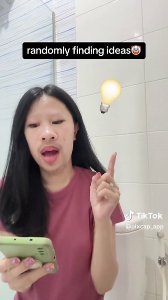 Which type of designers are you?🤡 #graphicdesigntiktok #graphicdesigntok #graphicdesignerlife #graphicdesigndaily