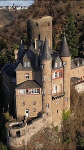 Burg Katz - Katz Castle is a castle above the German town of Sankt Goarshausen in Rhineland-Palatinate. | German Outlook