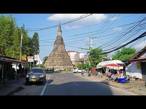 Walking in Vientiane (Laos)