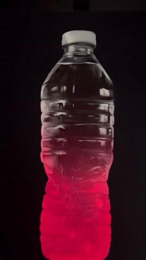 My Modern Met on Instagram: "Wait... plastic, or paint? 林 David Speed (@davidspeeduk) skillfully creates a hyperrealistic rendering of a water bottle using spray paint, adding his signature neon at the end. Visit the link in bio to see more from the artist."