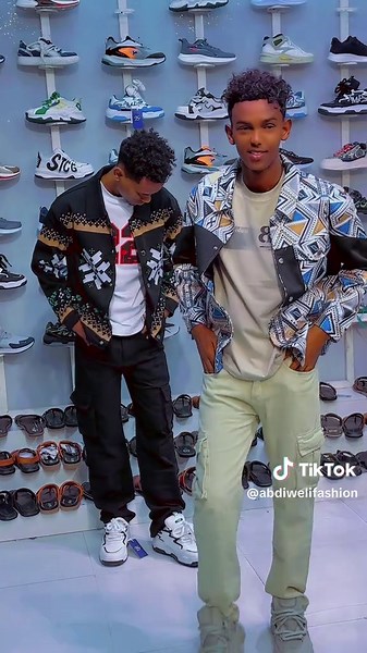 Soomaali TikTok Wada Iyo Irdoodka Cabdiwali