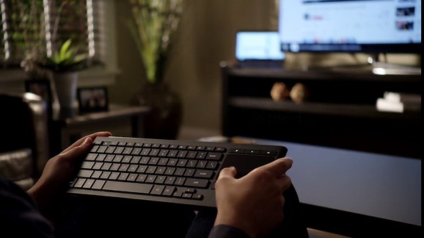 Dog Stroller for Medium/Large Dogs One-Click Folding 4 Wheel Pet Foldable Dog Stroller for 2 Dogs Jogger with Storage Pocket Suitable for Pets Up to 110LBS