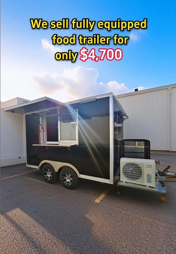 Explore the Best Street Food with UrDream Trailer
