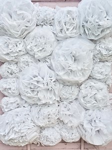 How to make a flower wall, cheap and budget friendly