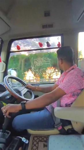 #fuso #bus #wach__still__end #colombo #to #puthukkudiyiruppu #srilankan_tik_tok🇱🇰 #pageforyou #driving #love #fyp #fy #silapam