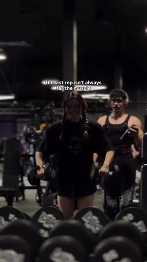 The last rep isn’t always for the muscle. Sometimes it’s to prove to yourself you don’t quit. Follow for daily discipline & gym motivation. #gymmotivation #disciplined #gymgirls #fitnessjourney #mindset