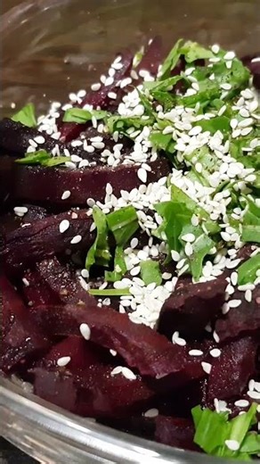 Beetroot salad in 5 minutes! 🥗 Beetroot salad in 5 minutes! #recipe
