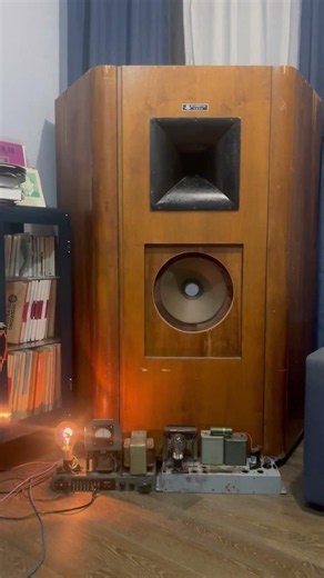 LEONID CHIZHIK * REMINISCENCES * JAZZ IMPROVISATION PIANO / TUBE AMP KLANGFILM/ HORN SPEAKER