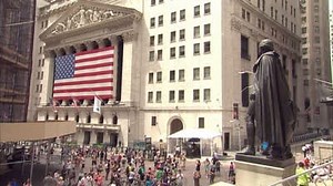 The global economy is doing something it hasn't done in 7 years and that has Wall Street excited