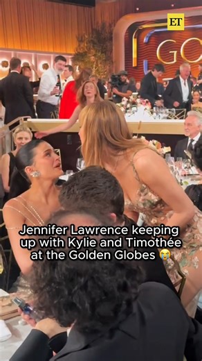 Jennifer Lawrence loves 𝗸𝗲𝗲𝗽𝗶𝗻𝗴 𝘂𝗽 with Kylie Jenner and Timothée Chalamet just as much as we do. 🥹 #GoldenGlobes | Entertainment Tonight