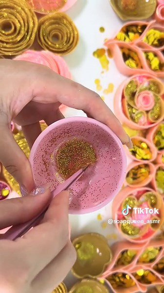 Peeling off the film, Soap roses 🤎💛✨✨ ASMR Soap Dreams #asmrvideo #satisfying #ASMR #asmrtiktoks #asmrsounds