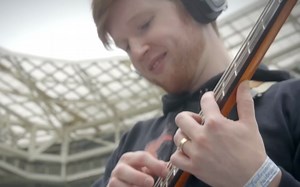 200名贝斯手演奏最经典Bassline