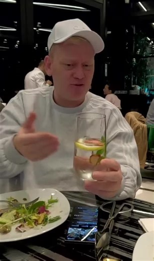 Exploring Istanbul's Culinary Scene with Knossi