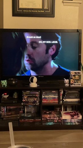 This scene always makes me laugh 😂 #greysanatomy #meredithgrey #derekshepherd #mirandabailey #drgrey #drshepherd #drbailey #greys #cristinayang #dryang #richardwebber #drwebber #lexiegrey #marksloan #jacksonavery #teddyaltman #arizonarobbins #callietorres #aprilkepner #alexkarev #owenhunt #greysloanhospital #greysloanmemorial